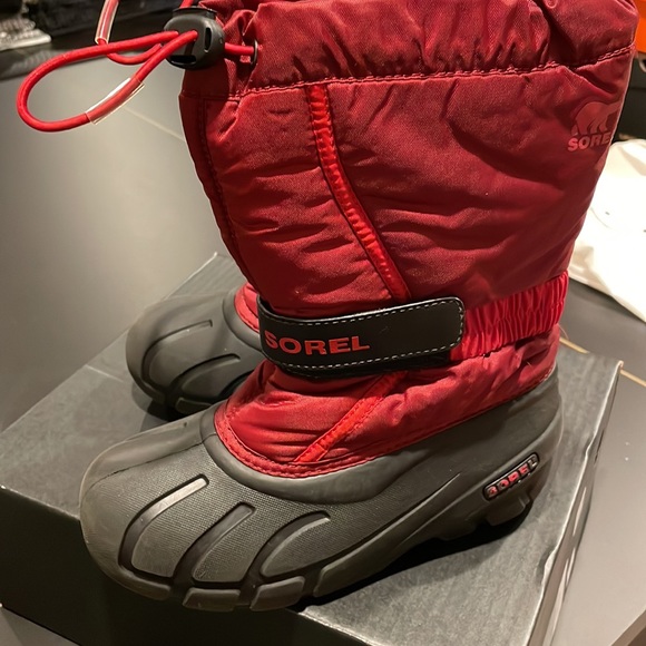 Sorel Shoes New Sorel Youth Flurry Winter Boots Size 2 Poshmark